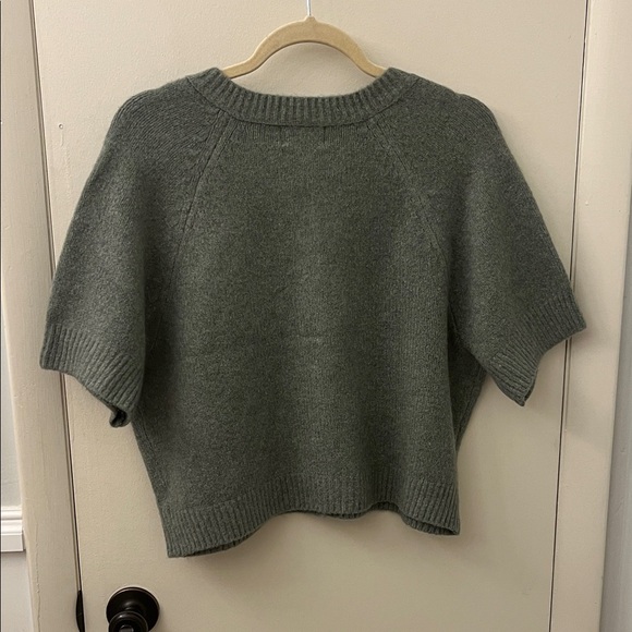 Universal Thread Short Sleeve Knit Cardigan in sage green - Picture 4 of 4